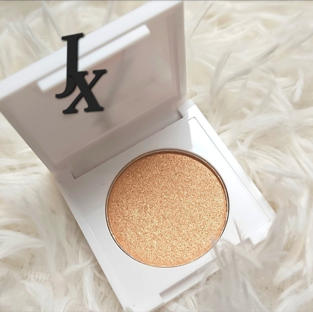 Just Ximena Highlighter in Sparkling Champagne 2g Cosmetics Vegan